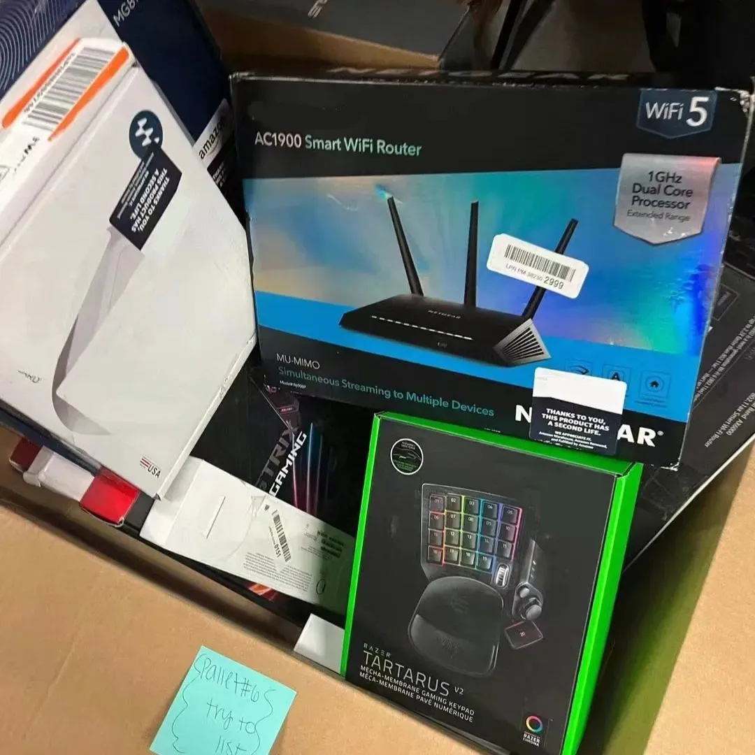 Une boîte surprise pour découvrir des trésors électroniques uniques